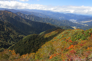 １０月　山頂からの紅葉